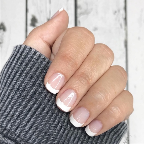 Color Street Nail Strips - Meet Me in Paris - Picture 2 of 4